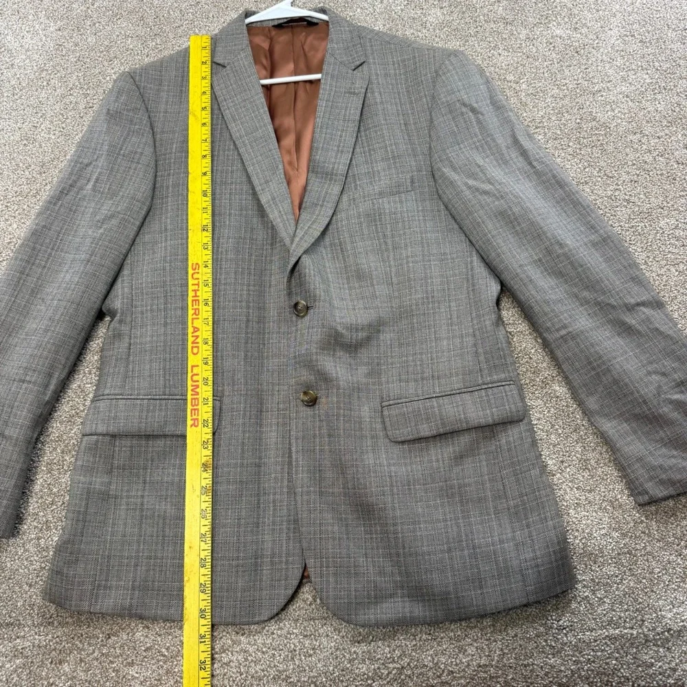 Jos. A. Bank Metropolitan Men 42 RG Gray Plaid 100% Wool Sport Coat Blazer 42R